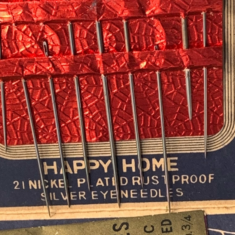Vintage 1940’s-50’s Happy Home Needle Book Silver Eye Needles & Threader Sewing - Picture 3 of 5